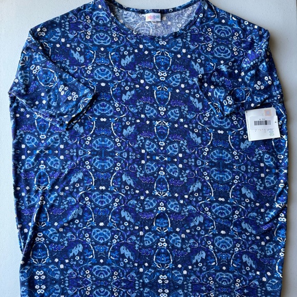 LuLaRoe Tops - LuLaRoe NWT Irma Tunic | Size M